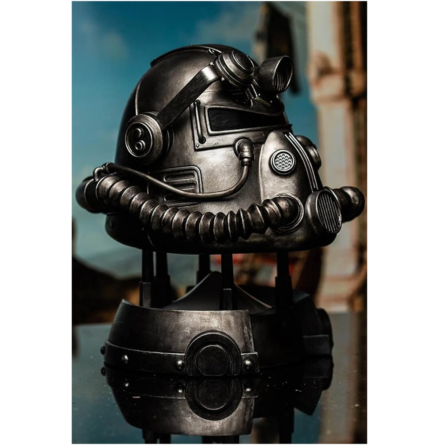 Fallout T-51 Power Armour Statue And Speaker 5 Fallout T-51 Power Armour Statue And Speaker - Image 3