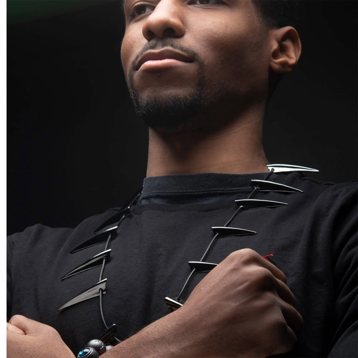 Marvel Black Panther Collector Replica Set - Kimoyo Beads And Tchalla Necklace (Worldwide Exclusive) 9 Marvel Black Panther Collector Replica Set - Kimoyo Beads And Tchalla Necklace (Worldwide Exclusive) - Image 7