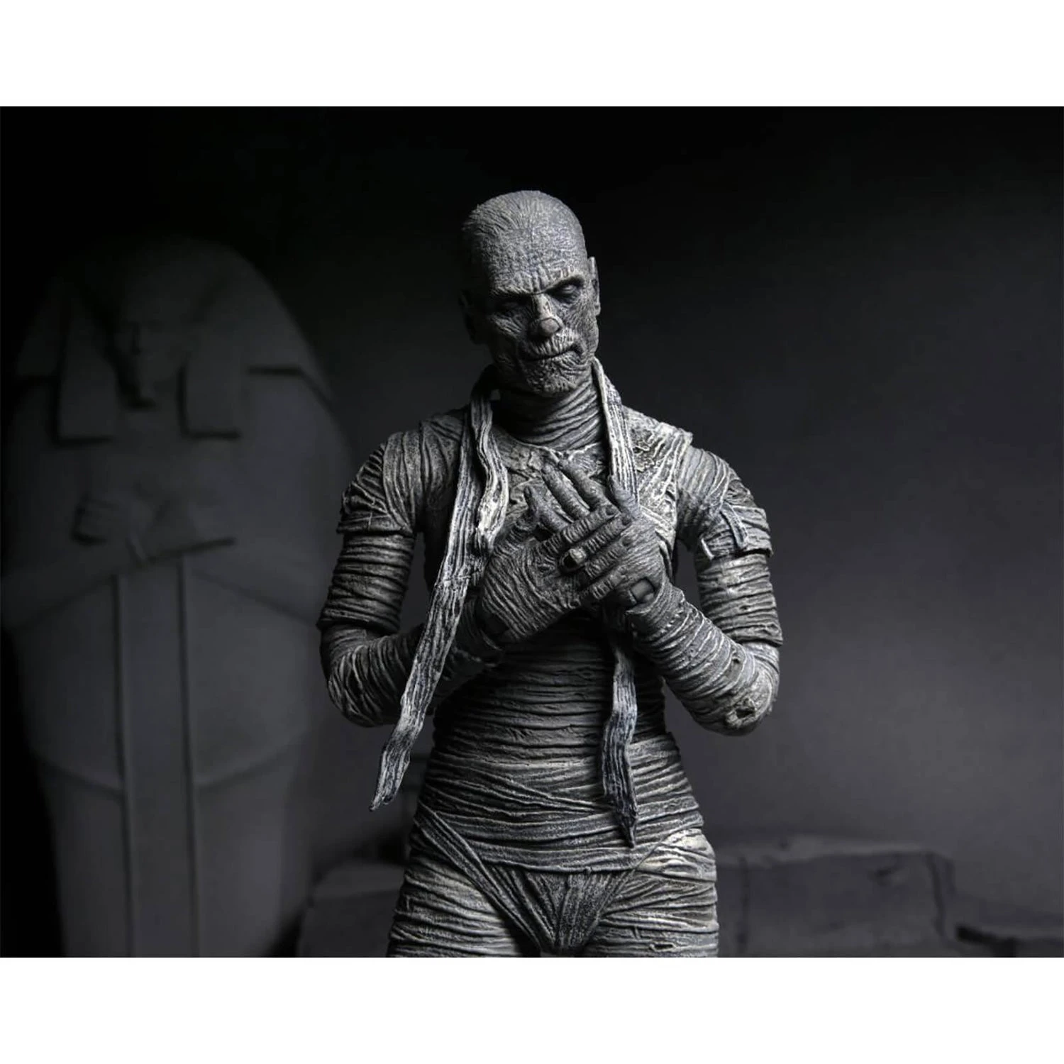 NECA Universal Monsters The Mummy Black And White Version Ultimate 7 Inch Scale Action Figure 4 NECA Universal Monsters The Mummy Black And White Version Ultimate 7 Inch Scale Action Figure - Image 2
