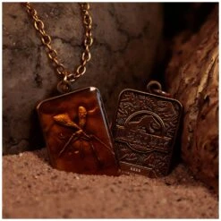 Jurassic Park Limited Edition Amber Necklace By Fanattik -Action Figures Shop 14851053 6835059999094622